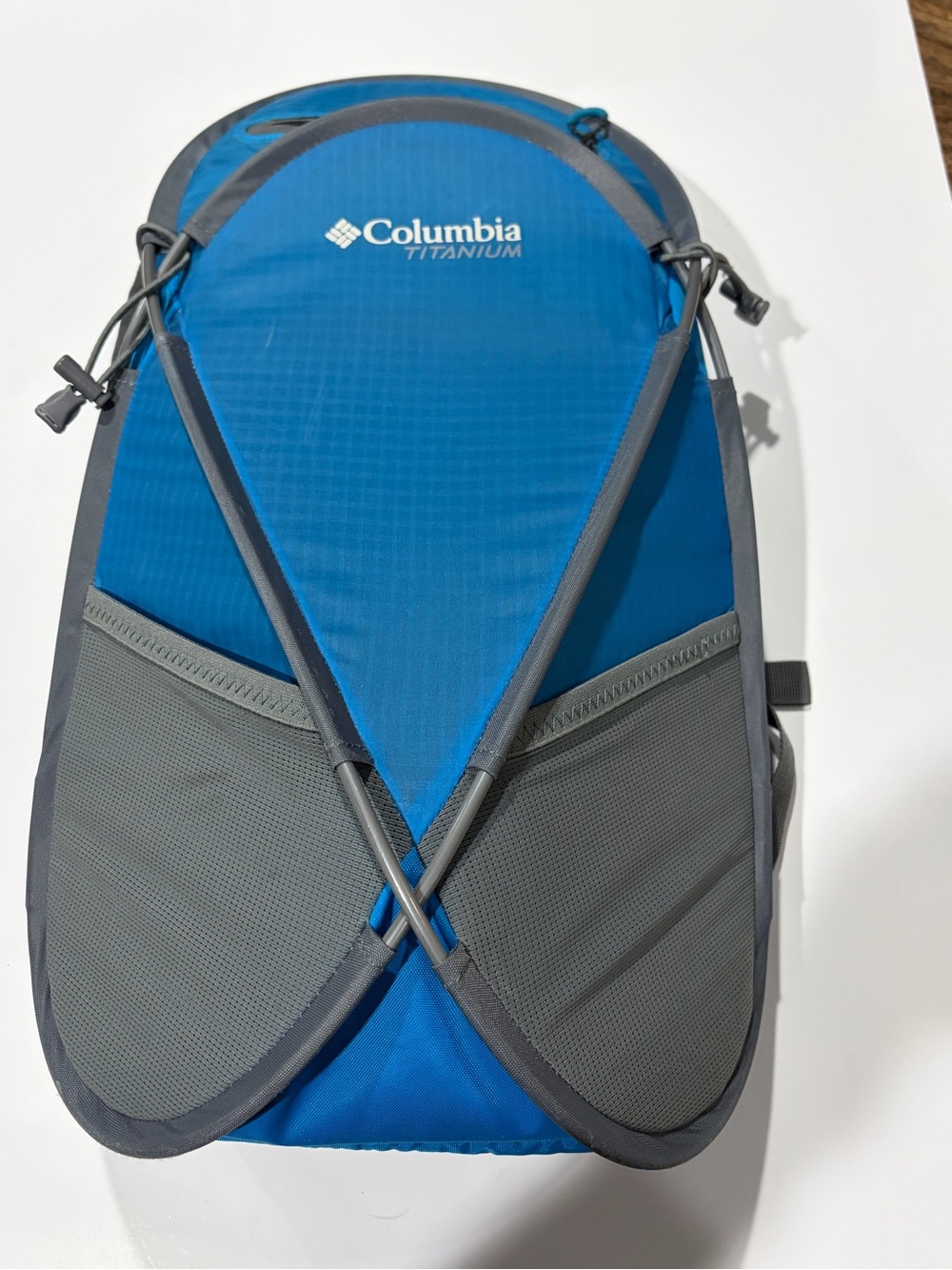 Columbia Titanium Technical Hiking Backpack Blue Gray Trail Daypack Camping